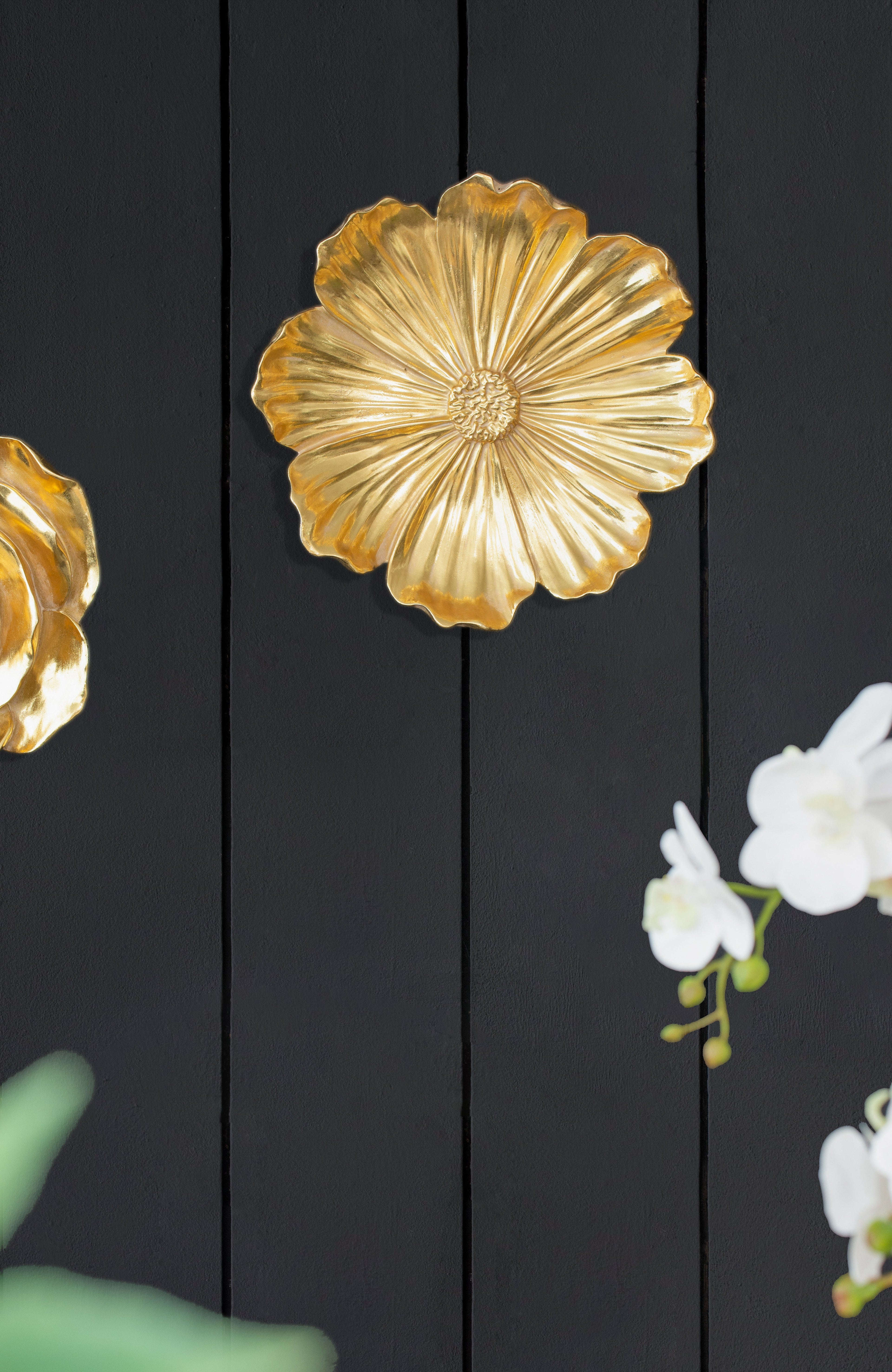 2-Piece Resin Rose Hanging Wall Decor
