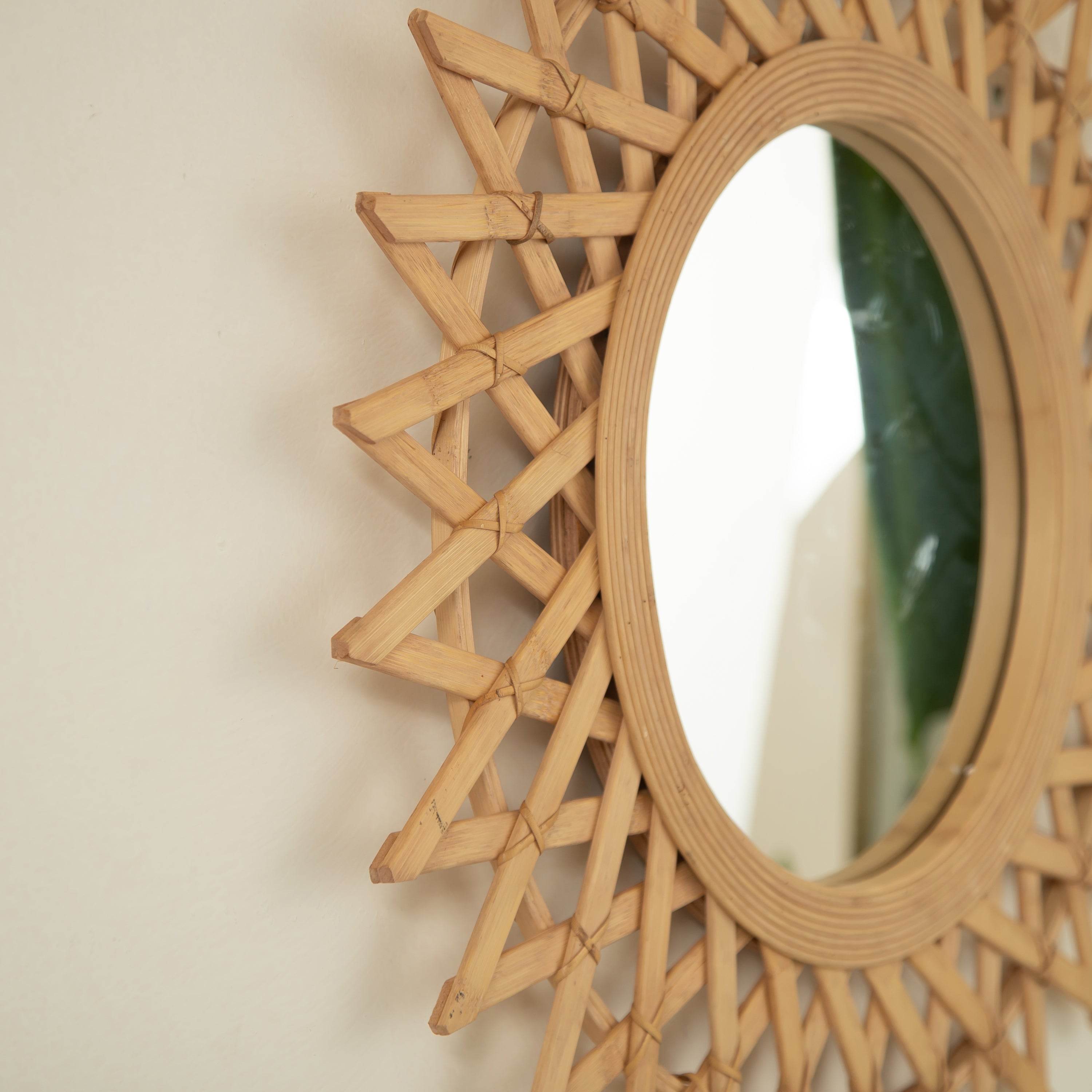 24'' Solana Round Bamboo Hemp Mirror
